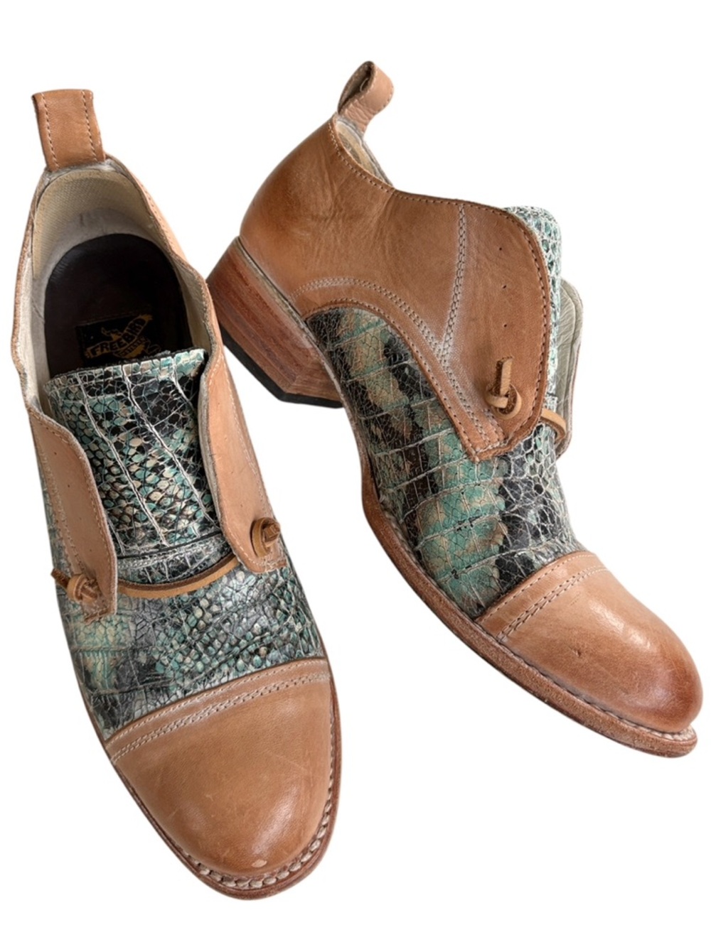 EUC Freebird by Steven Leather Mabel Loafers Tan Turquoise Snakeskin Size 10